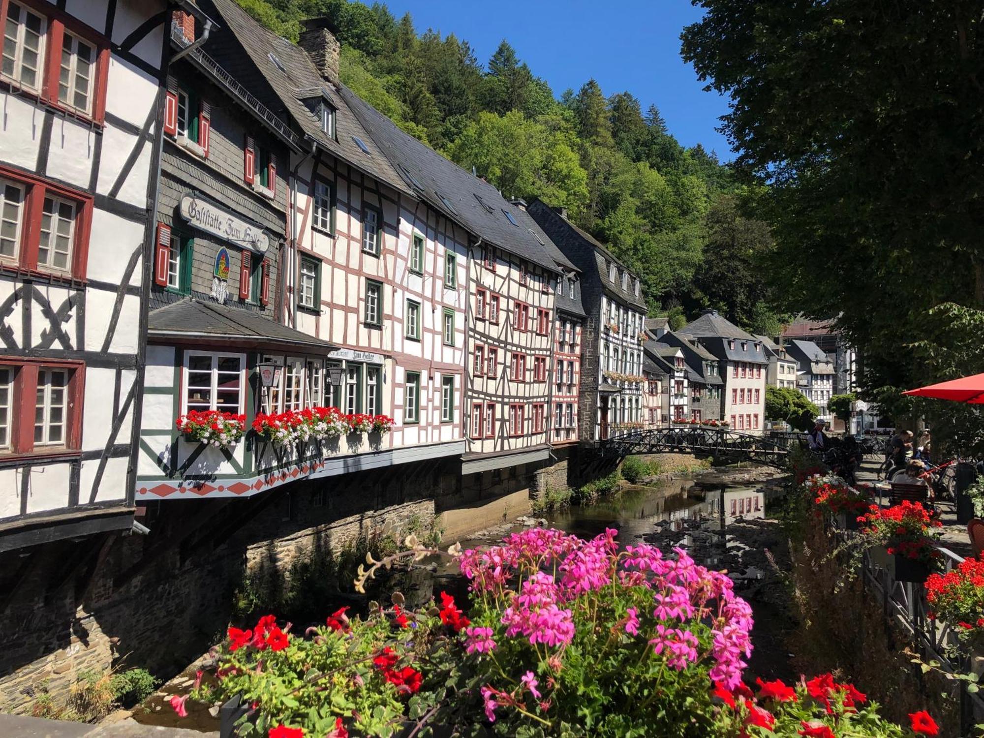 Apartment Am Fluss Im Haus An Der Rur Monschau Buitenkant foto