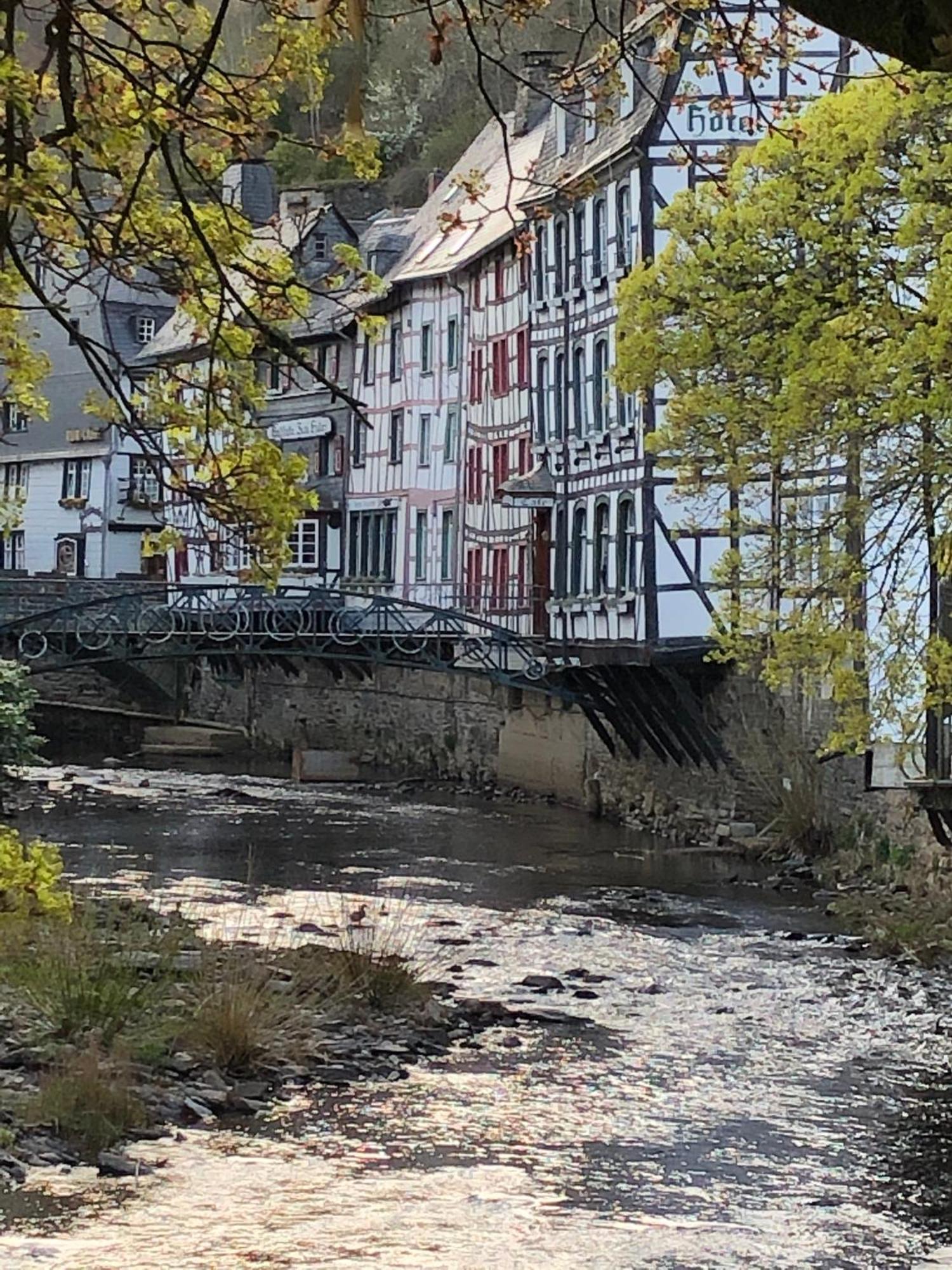 Apartment Am Fluss Im Haus An Der Rur Monschau Buitenkant foto