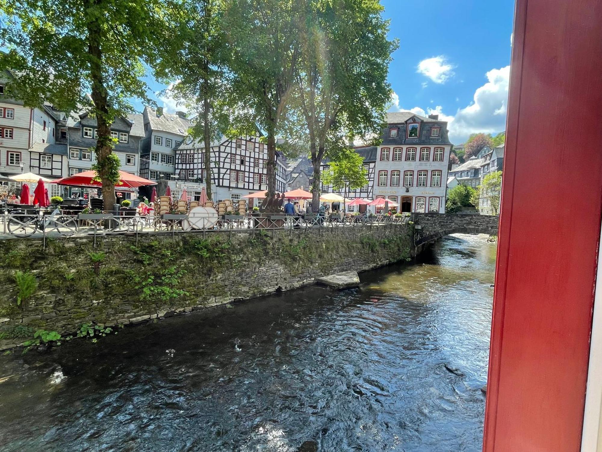 Apartment Am Fluss Im Haus An Der Rur Monschau Buitenkant foto